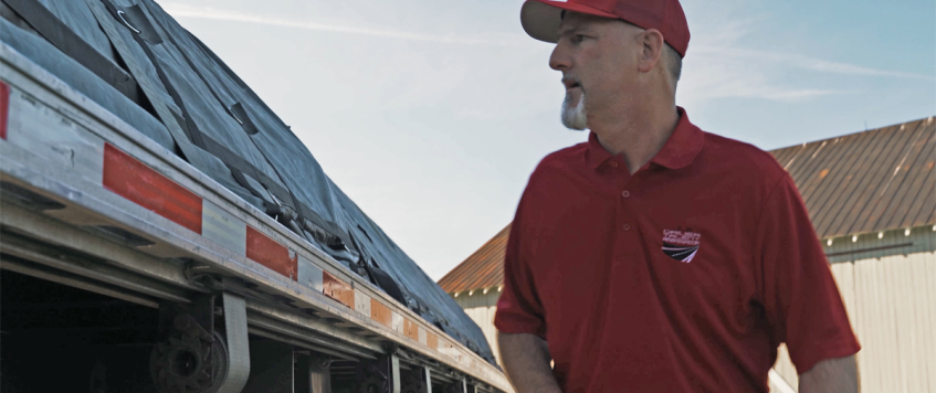 How One Flatbed Carrier Empowers Truck Drivers to Stick Around